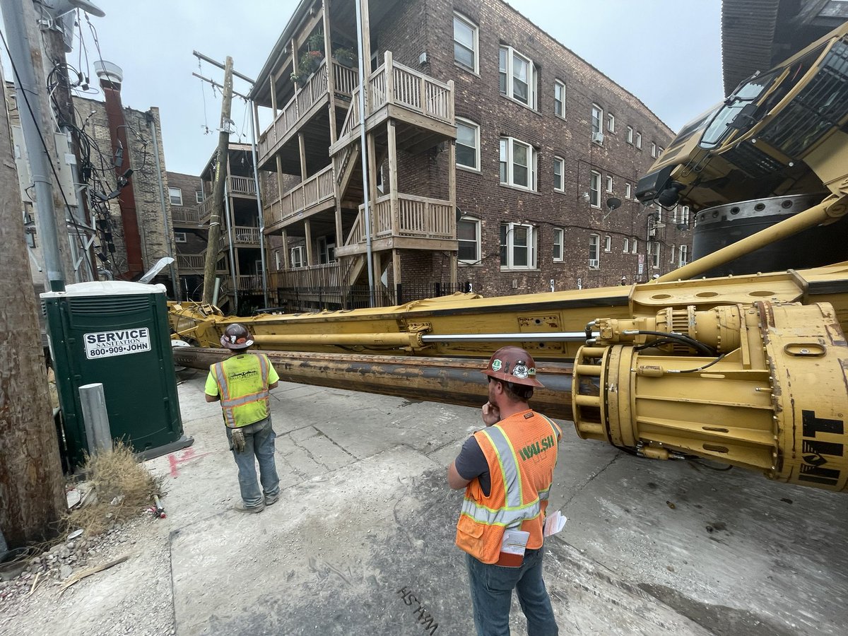 CFDMedia's tweet photo. Still and box for construction accident.   Very large crane has tipped near 1100 Bryn Mawr.   Crane cab is inverted.  Power lines affected. Partial evacuation of nearby building. https://t.co/VdbDGeqeBY