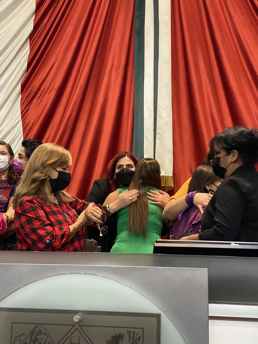 Claudiabours's tweet photo. Hoy se instalo formalmente la Comisión para la Igualdad de Género, donde formo parte y estoy convencida que sacaremos adelante dicha comisión con apoyo de cada una de mis compañeras legisladoras.
#MujerAlPoder #SiempreEnApoyoAlaIgualdad https://t.co/jOOmQpyZRN