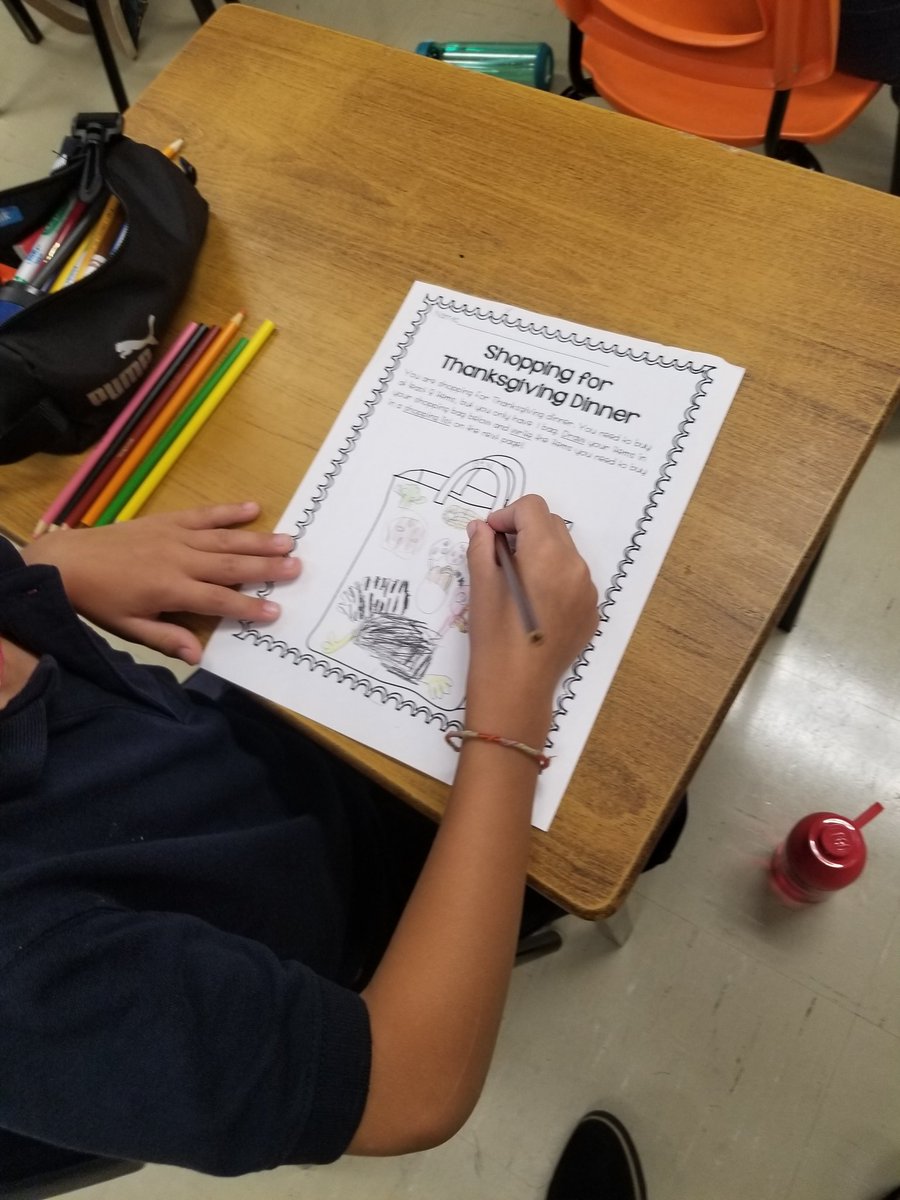 MrsCollaton's tweet photo. Getting our shopping lists ready for Thanksgiving dinner! #listwriting @stmattoakville https://t.co/M9MxoOQTFl