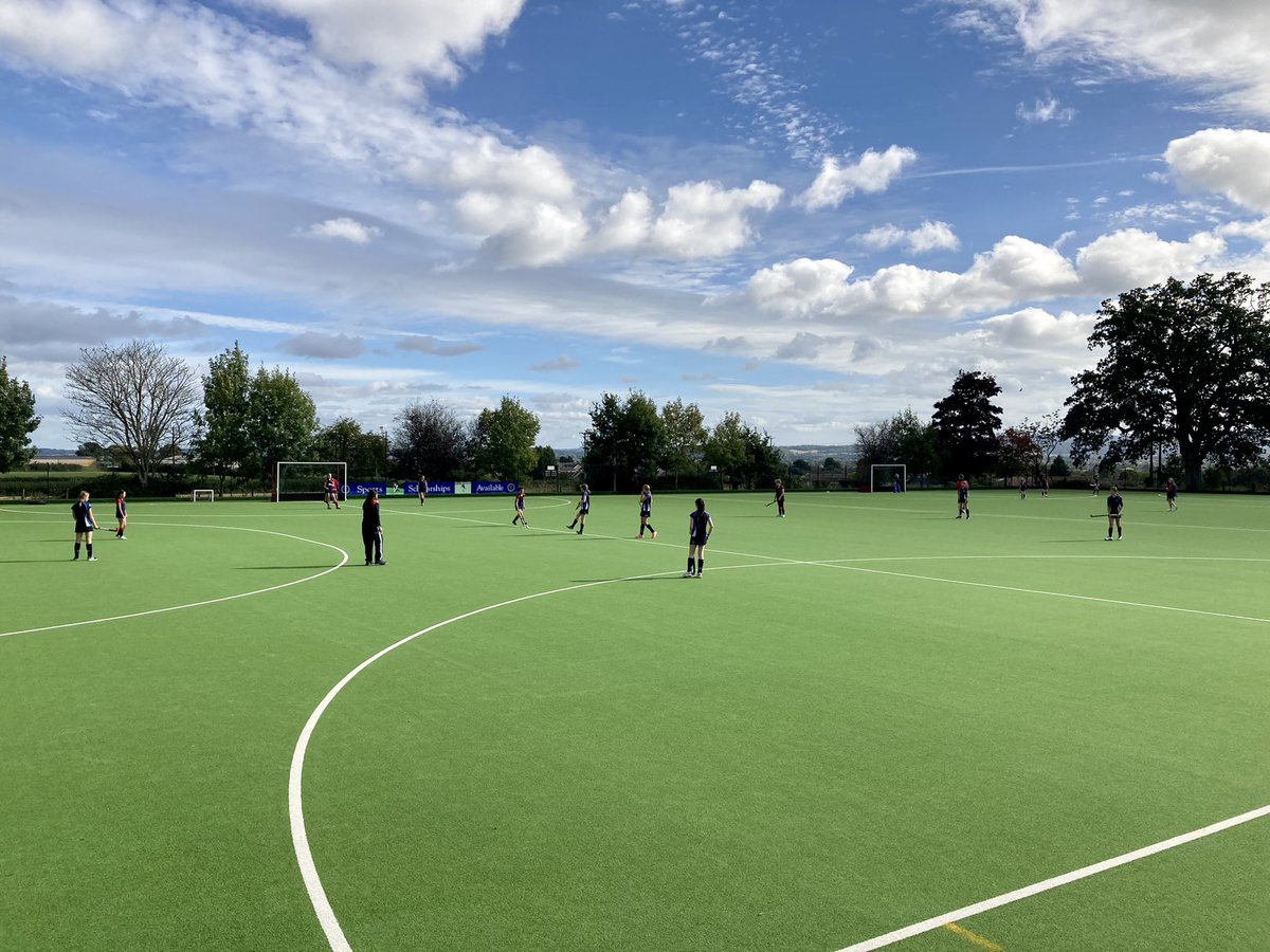 Thanks @TauntonPrep for a great set of #hockey fixtures today! Beautiful weather and great fun for the girls!
@kingshallsport 
@KingsHallSchool 
@KHS_Head