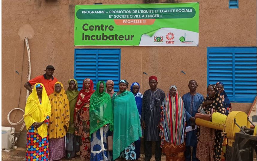 Developpe_Les's tweet photo. Incubation, accélération, ne vont plus se conjuguer uniquement en zone urbaine. Avec le soutien de @CareNiger nous installons trois incubateurs dans les communes de Safo(Maradi), Tsernawa(Tahoua) et Takieta(Zinder). 
#entreprenariatdopportunite
#delimpactpourtous https://t.co/L8oDPUbSxa