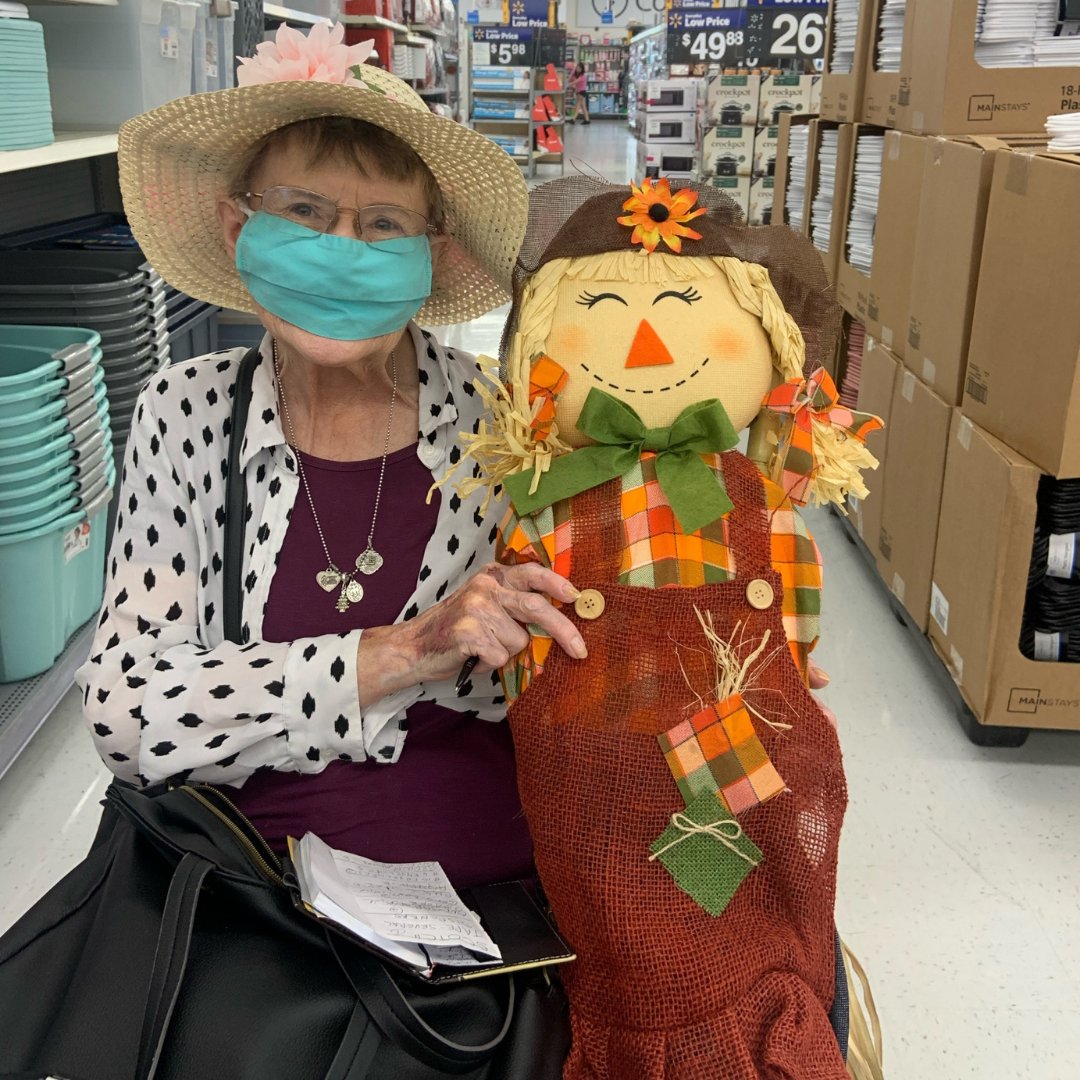 HomeInwood's tweet photo. Having a fun fall outing!!🍂

#HarvestHomeAndInwoodCrossing #Tomball #AssistedLivingFacility #AssistedLiving #MemoryCare #AlzheimersCare #DementiaCare #SeniorLiving https://t.co/J4ECeufsPv