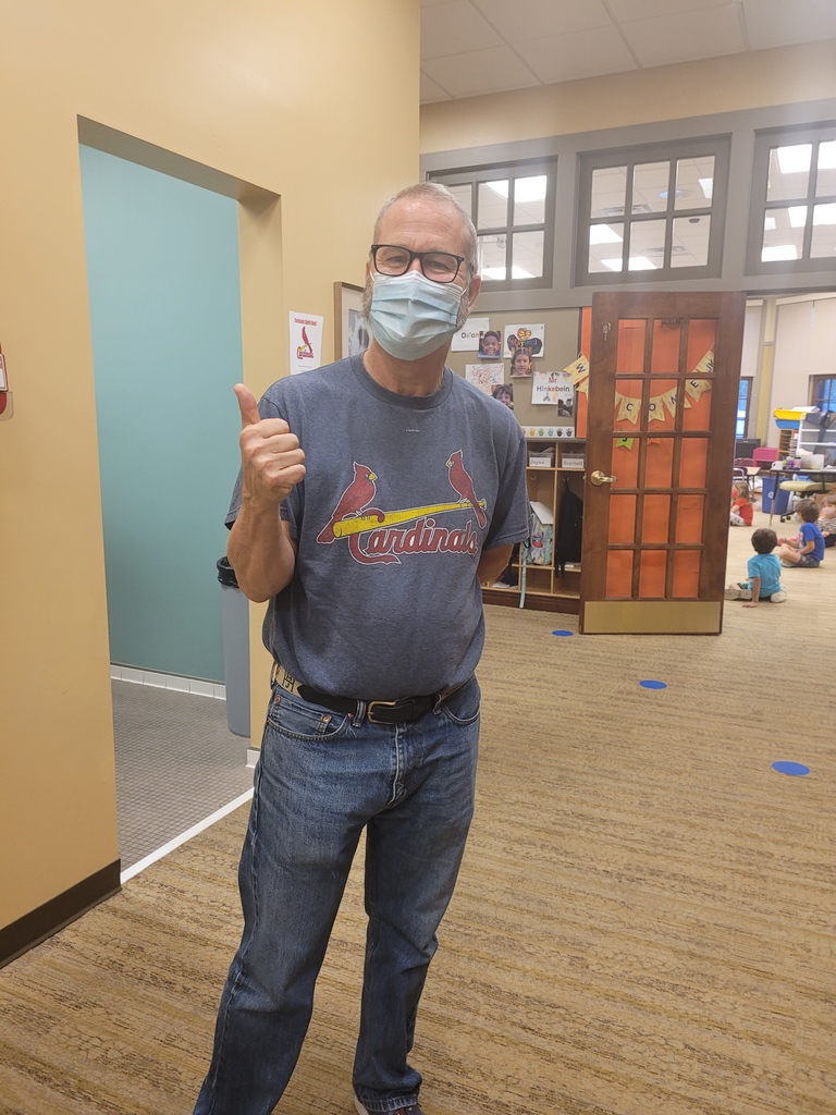 Wilson_School's tweet photo. We are celebrating Red October at Wilson! Sending good vibes to @Cardinals today #WilsonSchoolStL #STLCards https://t.co/a2gYmTOu3Q
