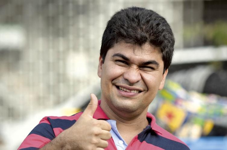 dev_pathways's tweet photo. Jeison Aristizábal has been working to give young people with disabilities in Colombia, a brighter future.
As a young man with cerebral palsy, he has overcome the obstacles in his way. Read more: https://t.co/KS1TYhsFP5
#HispanicHeritageMonth #DevelopmentalPathways #Disability https://t.co/yqd8q4QlMe