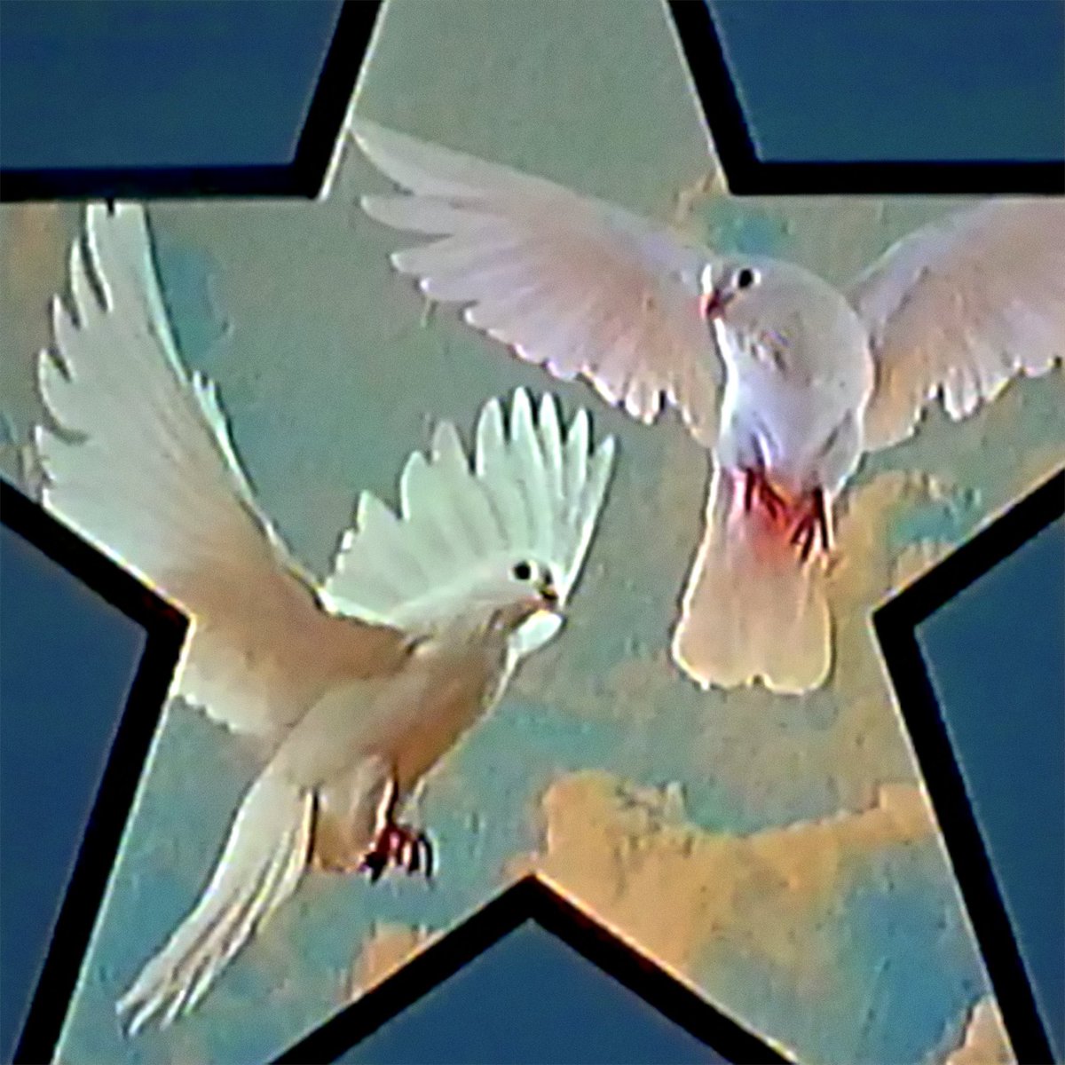 SmittyTheBG's tweet photo. smitty the bg - doves 

out now 

soundcloud: https://t.co/qODFqx4PwG
spotify: https://t.co/gzomcv92sv
apple music: https://t.co/YE1xAPfGHO https://t.co/gSN5ErbyT4