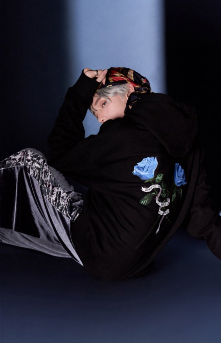 seoulology_00's tweet photo. Tribute x Loudi launches "Hold On"
part 2

#TributexLoudi #HoldOn #HumanInitiative
#ContributeWithTribute
#TributeCollab
@LOUDI_Official
#TRIBUTE #트리뷰트 #LØUDI #Loudi #seoulology
#ロウディ #로우디 #원지훈 
#Projek_amal #COVID19Indonesia https://t.co/TyLLb0oYMs