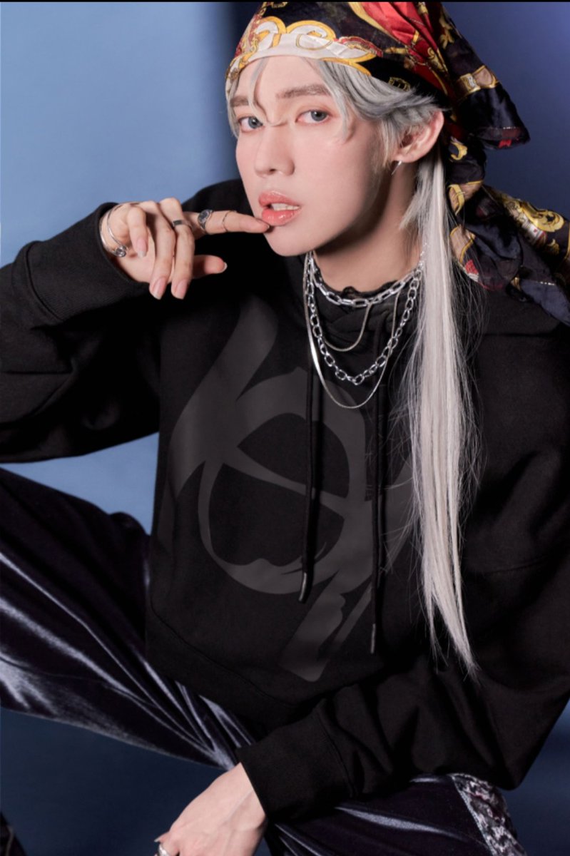 seoulology_00's tweet photo. Tribute x Loudi launches "Hold On"
part 2

#TributexLoudi #HoldOn #HumanInitiative
#ContributeWithTribute
#TributeCollab
@LOUDI_Official
#TRIBUTE #트리뷰트 #LØUDI #Loudi #seoulology
#ロウディ #로우디 #원지훈 
#Projek_amal #COVID19Indonesia https://t.co/TyLLb0oYMs