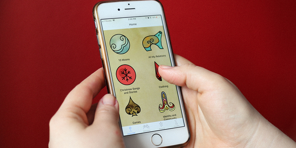 UNB's tweet photo. Would you like to learn the Wolastoqey language? Wolastoqey Latuwekwakon is a web and mobile app designed to teach users words and phrases that surround the culture and identity of the Walostoquay people.

Learn more ➡️ https://t.co/bZrVVZk5eA https://t.co/xxpBLHhdYT