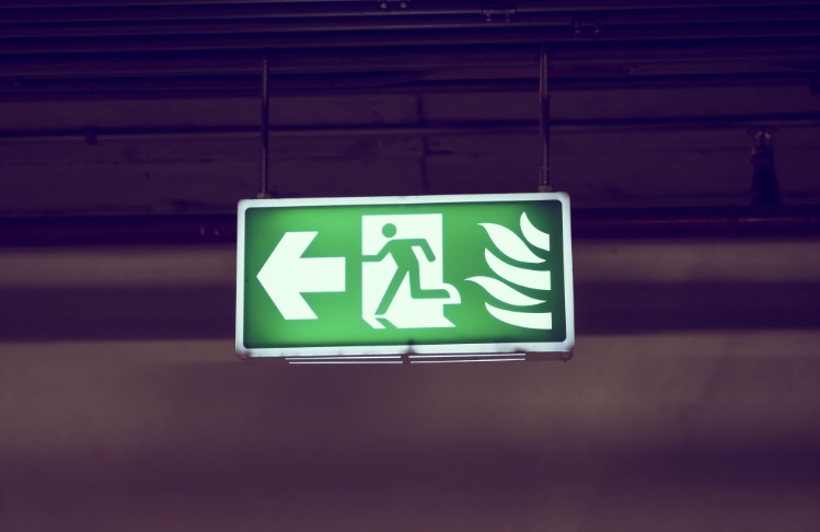 FireCavan's tweet photo. Know your #WayOutWednesday!
Write out your escape plan - it should have two escape route options - and practise it regularly. 10 minutesโ planning could save your lives.
#FireSafetyIRE #21FSW #SmokeAlarmsSaveLives #STOPfire #WayOutWednesday https://t.co/FCU2KToLlR