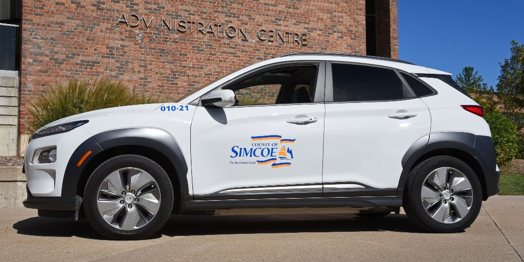 simcoecounty's tweet photo. The County of Simcoe is charged up and driving towards a more sustainable future with our first fully electric vehicle (EV). Learn more, https://t.co/8vbj7poTl5
#countyofsimcoe #simcoecounty #mysimcoecounty #electriccar #environmentallyfriendly #zeroemission https://t.co/sesZqfZZTJ