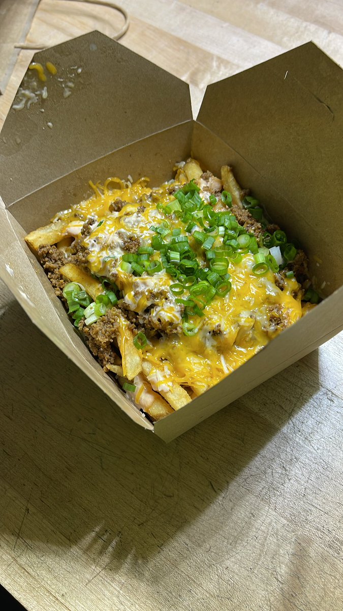 ItsWheresWagner's tweet photo. Shout out @thelocalfry for lunch today https://t.co/5MELWcJSR1
