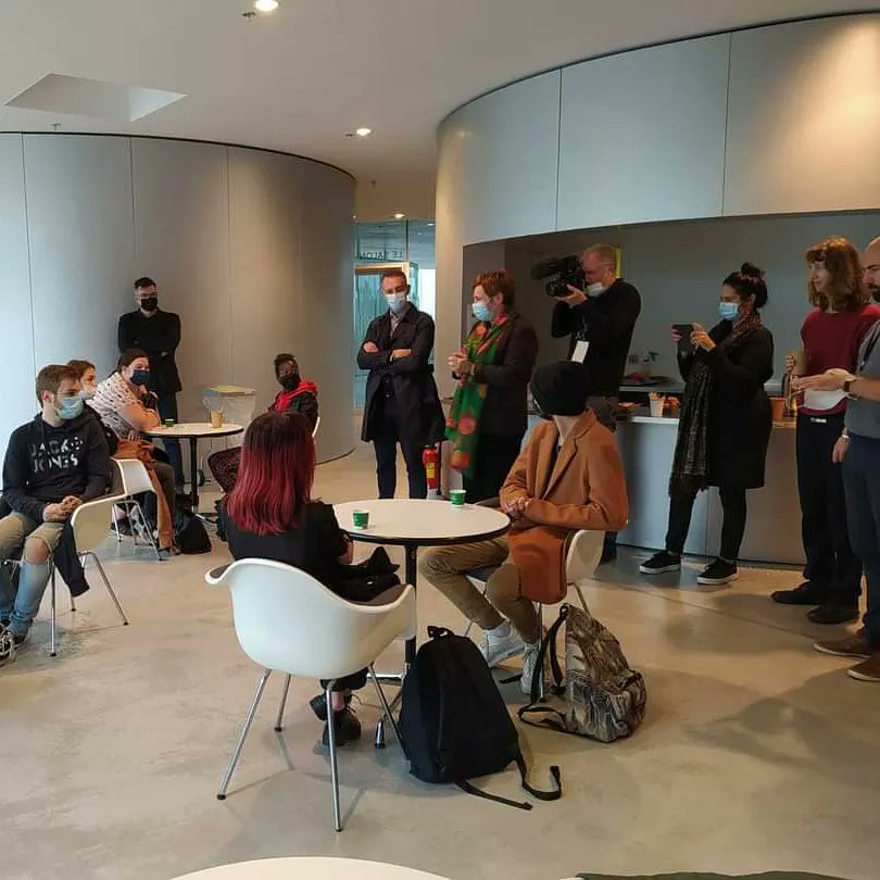LENVOL62's tweet photo. Lancement officiel aujourd’hui de la collaboration entre L’Envol et le @MuseeLouvreLens pour l’exposition participative des 10 ans du musée. En effet les voyageurs de #ClassDépart 10 #Arras seront les commissaires de cette grande exposition prévue en fin d’année 2022. https://t.co/hyka7RpfWi