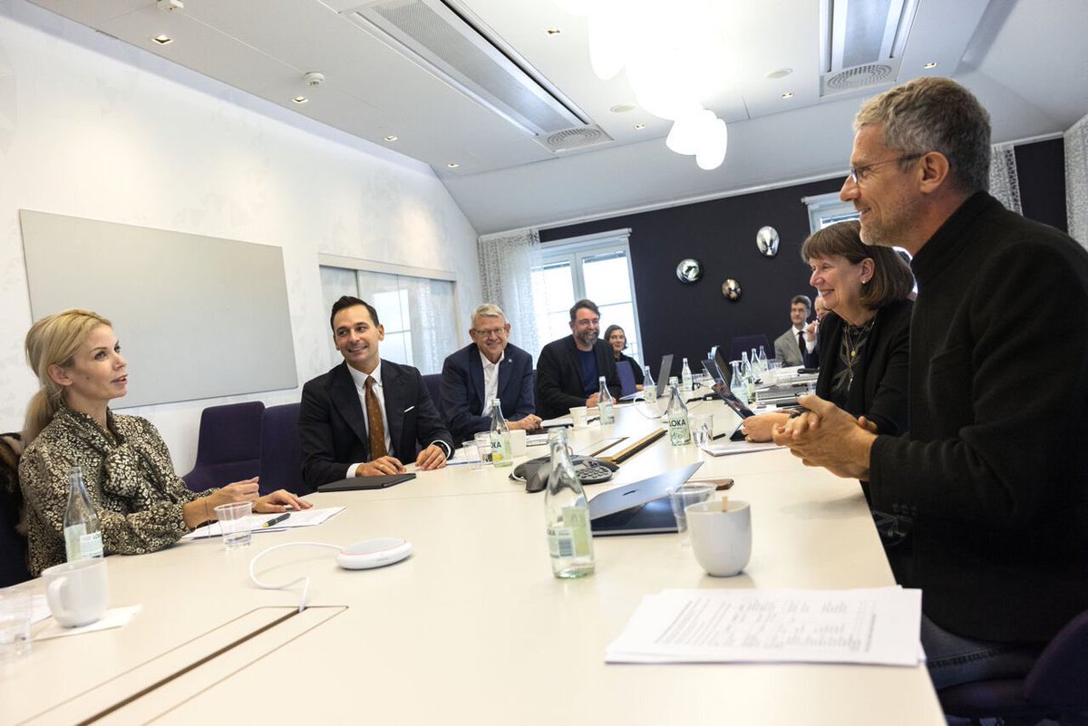 tigranhaas's tweet image. Fantastic cooperation continues between two US and EU giants, MIT @MIT @MITLCAU @medialab @SenseableCity @MITdusp @mitsap and KTH @KTHuniversity @kthinnovation @KTH_RO @TinaMurray007 @osankarcrona So proud and happy with Presidents @SigbrittK leadership #MIT #KTH @Stockholmsstad