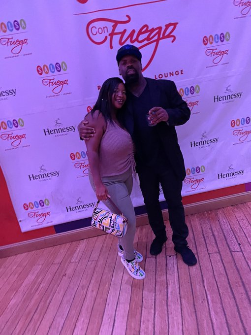 #salute 2 the Legendary @TKKIRKLAND 👏🏾👏🏾👏🏾 Great Show  #mayyourpainbechampagne #tkkirkland #bronx #comedy<a href="/tag/salute"class="tags">#salute</a><a class="tags" target="_blank" title="On Twitter" href="/?out=eyJ0eXAiOiJKV1QiLCJhbGciOiJIUzUxMiJ9.eyJpYXQiOjE3MjMxMzY1NTMsImlzcyI6InR3cG9ybnN0YXJzLmNvbSIsIm5iZiI6MTcyMzEzNjU1MywiZXhwIjoxNzU0NjcyNTUzLCJyZWRpcmVjdF91cmwiOiJodHRwczovL3R3aXR0ZXIuY29tL1RLS0lSS0xBTkQifQ.k_M1CZSrsyvuosGtMePik7a6GI04-U9W8r0nGDOMcXZvAytabG_q5qzqeIpMH5hgwK5QewUxASTXdp3W99n0Ow">@TKKIRKLAND</a><a href="/tag/lol"class="tags"><span>#lol</span></a><a href="/tag/comedy"class="tags"><span>#comedy</span></a><a href="/tag/bronx"class="tags"><span>#bronx</span></a><a href="/tag/standup"class="tags"><span>#standup</span></a><a href="/tag/laughteristhebestmedicine"class="tags"><span>#laughteristhebestmedicine</span></a>