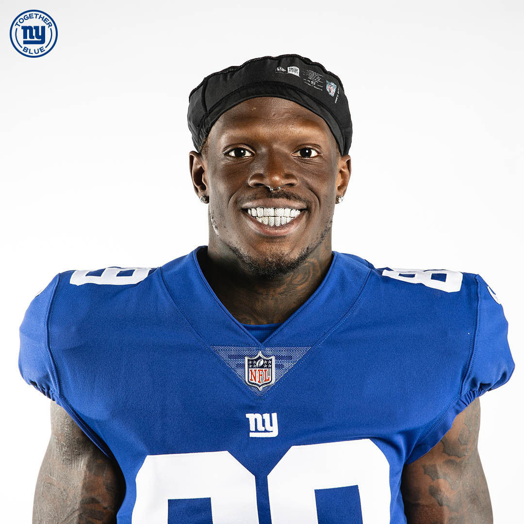 Giants's tweet photo. This guy's always smiling 😄 https://t.co/03mFMBH2rB