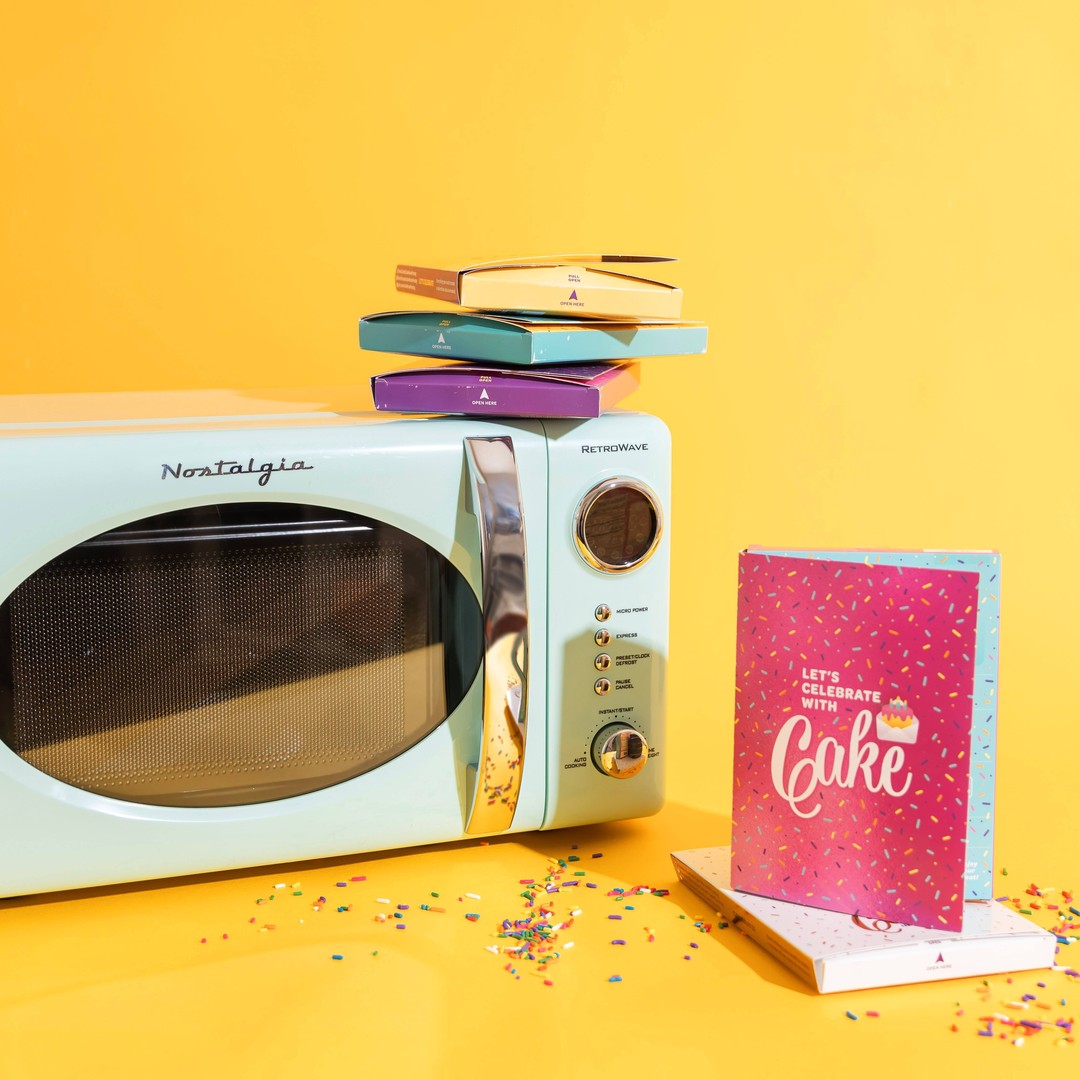 Don't just send a card – Send an InstaCake card! 💛
Everything you need to make a single serve birthday cake in minutes. 
Link in bio to shop! 

#birthdaycake  #birthdaycard