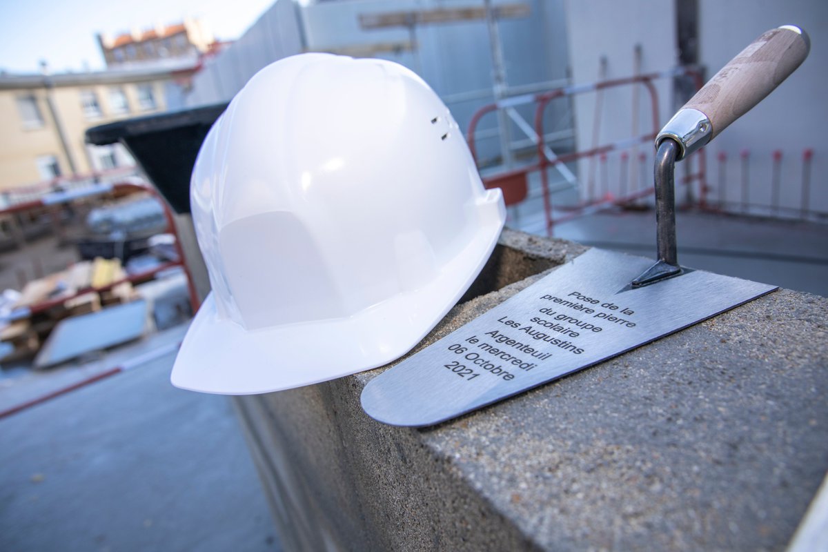GMothron's tweet photo. Très heureux de poser, ce matin, la première pierre du futur groupe scolaire des Augustins dans le centre ville de la @VilleArgenteuil  en présence de Philippe MALIZARD, sous-préfet d’Argenteuil, pour l’État et de Malika Ahrès pour le département du Val d’Oise. https://t.co/EwKZnRD2tc