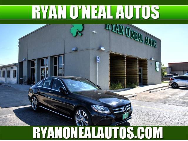 RyanONealAutos's tweet photo. Once inside this pre-owned 2018 #Mercedes-#Benz C-Class C 300, you will be impressed🤩with the stylish trim and unsurpassed attention to detail⚡️! You will love every drive in this sedan😍! 
Check it out today➡️: https://t.co/X7wpdALQcA
#ryanoneil https://t.co/UGLiHxJX7w