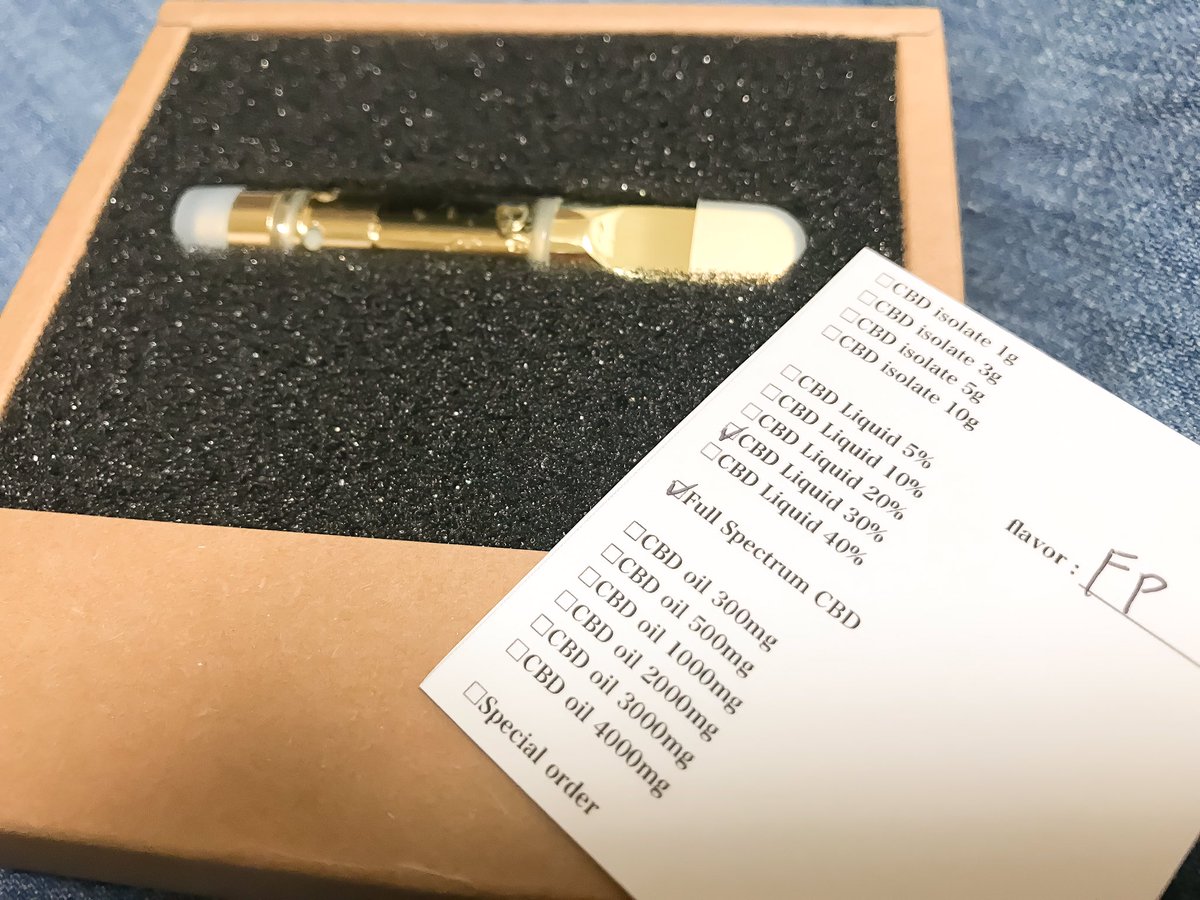 ORGANiCEさんのプレゼントキャンペーンの当選賞品のCBD30%プレミアムカートリッジ(フルーツパンチ)が届きました✨
早速吸ってみましたが、兎に角喉に優しい！！そして、フルーティーなのにメンソールのようなテイスト💕
これは吸いやすい！！初心者の方や喉赤ちゃん倶楽部の方には超オススメです！！