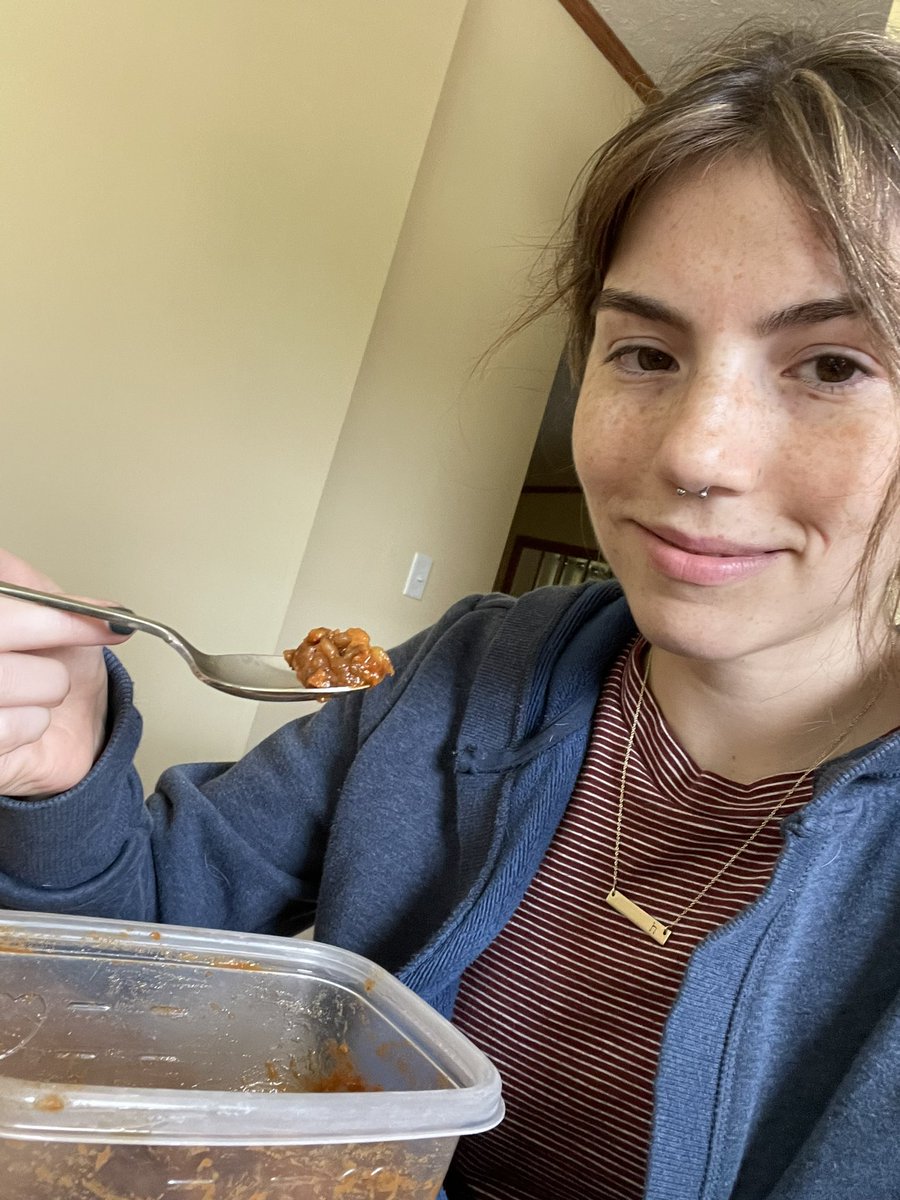 haileyjamann's tweet photo. eating cold lentil soup and watching a teenage TikToker give me tips and tricks for finding the best apartments #andsoitgoes https://t.co/cNKanThg3d