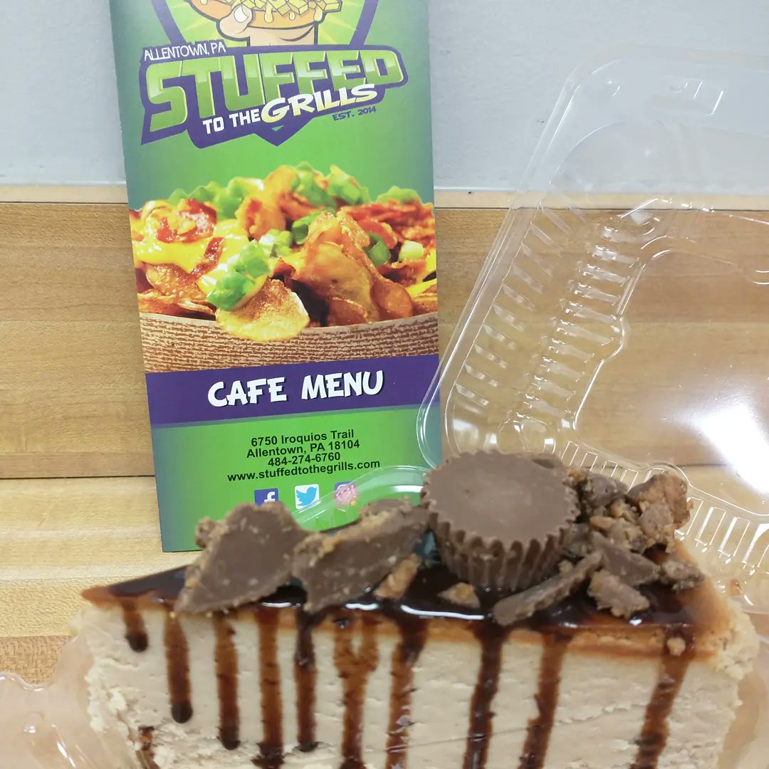 Stuffed_Grills's tweet photo. We have both Apple pie and caramel apple cheesecake in stock today.  We also have Peanut Butter Cup Cheesecake.

#GetSomeStuffed #cheesecake #whatsforlunch #supportlocal #homemadedesserts #whatsfordinner https://t.co/PhegQbjM6g