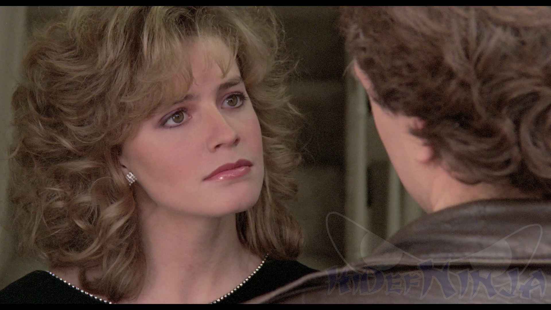 Happy Birthday to my One True Teen Crush, Elisabeth Shue. 