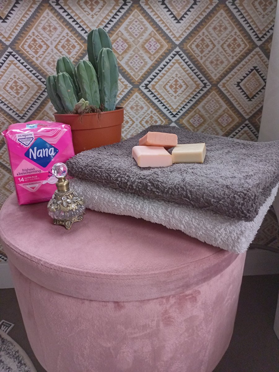 StefanieDeCost1's tweet photo. #nana #justessentials #puresensitive #oseztout https://t.co/cZwXzsQbw8