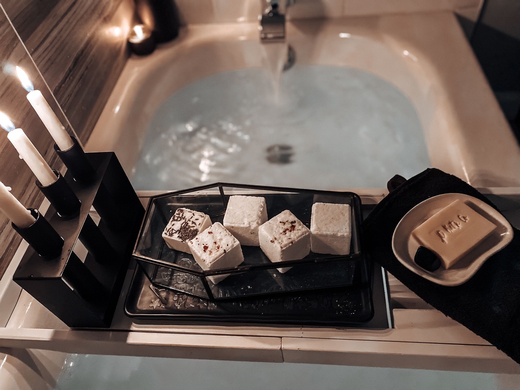 jdbathco's tweet image. Did you know our #BombAF Bricks come in your favorite jDBC experiences? 
It's true! Rosey B, After Moon, Lavender Sleep, Eucalyptus Detox, Mom &amp;amp; Baby Bath, and Citrus Joy are ALL available in 2oz bath bomb. 
Do you love your #BombAF? Let us know! Leave us a review on our site!