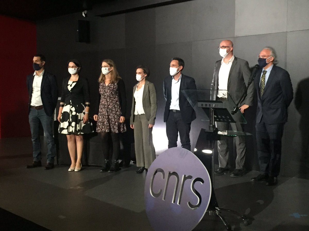 RegionAcAura's tweet photo. Cérémonie des Talents @CNRS à @UniversiteLyon 
Félicitations aux lauréats qui portent l’excellence et la diversité de la recherche scientifique de @RegionAcAura et contribuent par leur engagement et leur passion à bâtir une société de la connaissance https://t.co/XuYnKHf6Lf