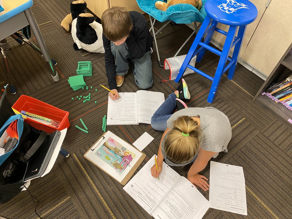 Miss_Seifert's tweet photo. We are working together to find a variety of strategies to solve our seascape problems. https://t.co/JUeHPI67MY