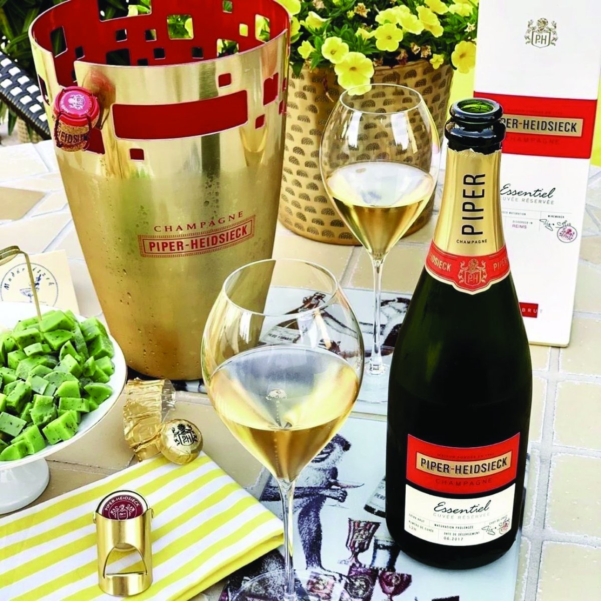 boot2goja's tweet photo. No matter the occasion, it's always the right time to pour a glass of prosecco! 🥂✨ Visit the wine cellar at #BootGasStation today! #GasStation #EverythingBoot #OneBootFitsAll #BootUpAtBoots #Convenience #OneStopShop #WineCellar #PiperHeidsieck #Prosecco #WineWednesday #Jamaica https://t.co/fTEkI308nk