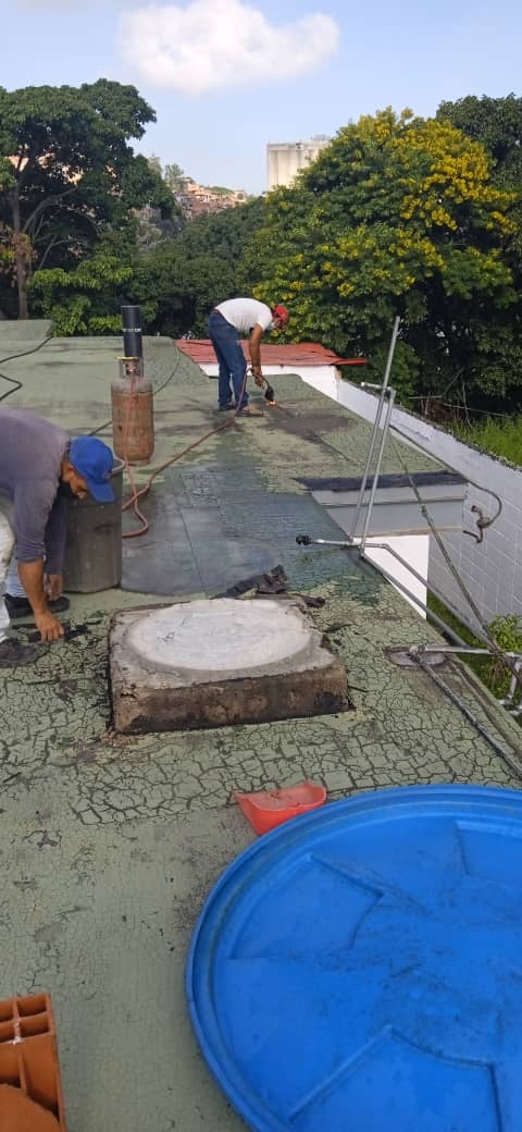 SupervisionZedc's tweet photo. Continúan los preparativos para Regreso a Clases Seguro y Progresivo, Garantizando los lineamientos y objetivos de Distrito Capital, y el plan Una Gotita de Amor para las Escuelas! #InicioAClasesSeguroYProgresivo @_LaAvanzadora 
@RosangelaOrozco @gracielamarilis  @ZonaEducativaDC https://t.co/qZfnOTBfTM