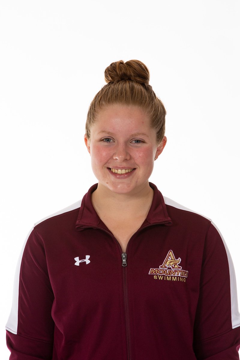 Year ✌️! Looking forward to a (hopefully) normal season 🏊🏼‍♀️  #MountiePride
