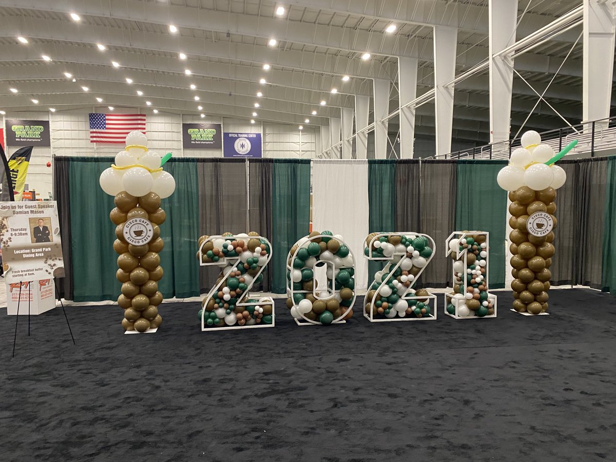 jfcanning's tweet photo. It’s showtime! #ciscoseeds @PBIGordonTurf https://t.co/w7OGaoMMAv