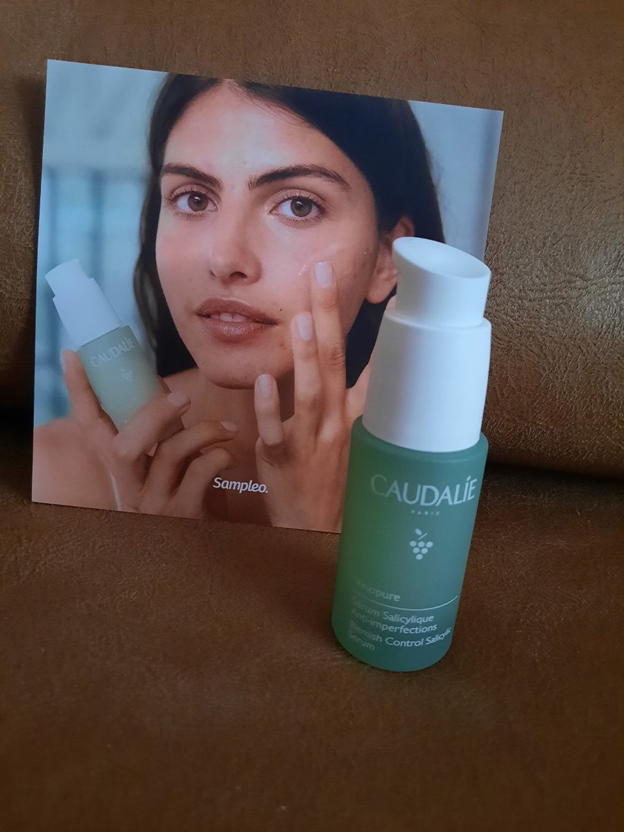annag_m's tweet photo. @TwitterEspana #Caudalie #Vinopuresampleo #Vinopure un serun divino. Piel purificada, save y mas luminosa https://t.co/l0Pnn4z3wm
