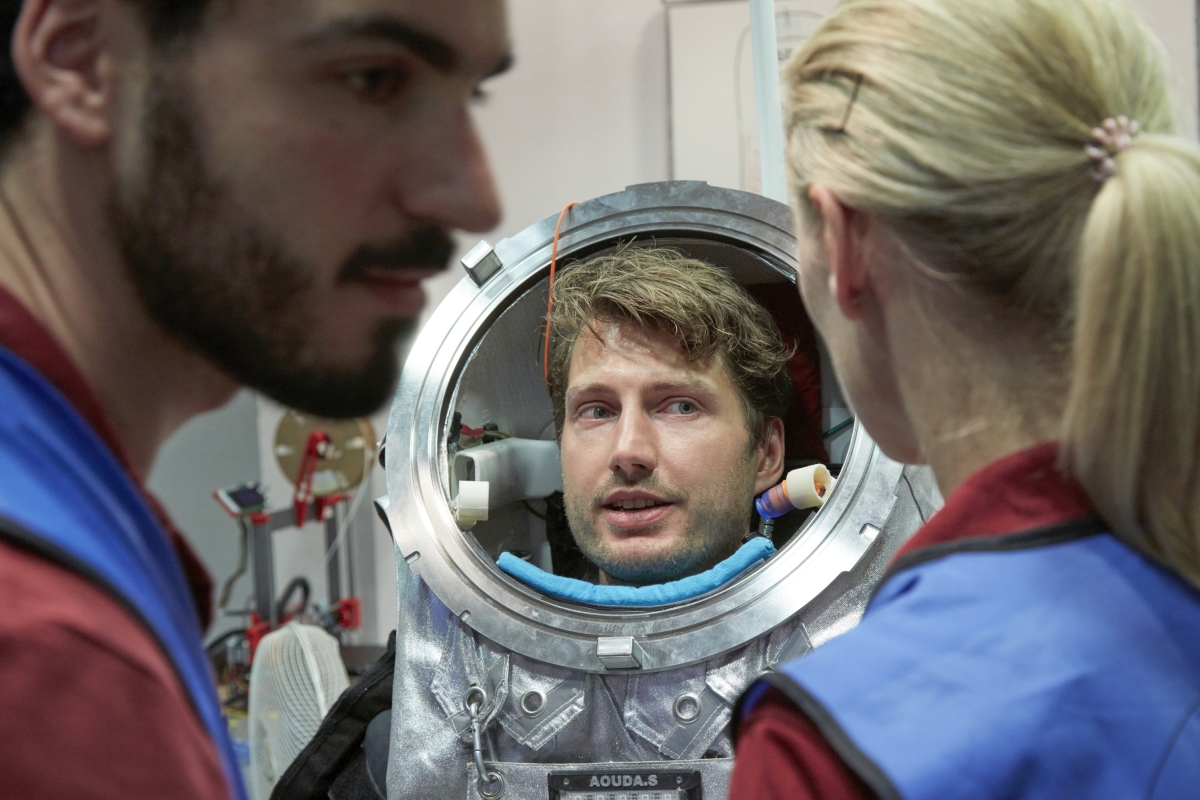 oewf's tweet image. #Meettheflightcrew So the last one to conclude the #AMADEE20 flight crew is @ThomasWijnen 🇳🇱. Thomas is also a “Tardigrade” (nickname of  #classof2019 ) and AMADEE-20 will be his first #simulateMars mission. He holds a PhD in Astrophysics  &amp;amp; works at  @tudelft 

📷: OeWF (Santek)