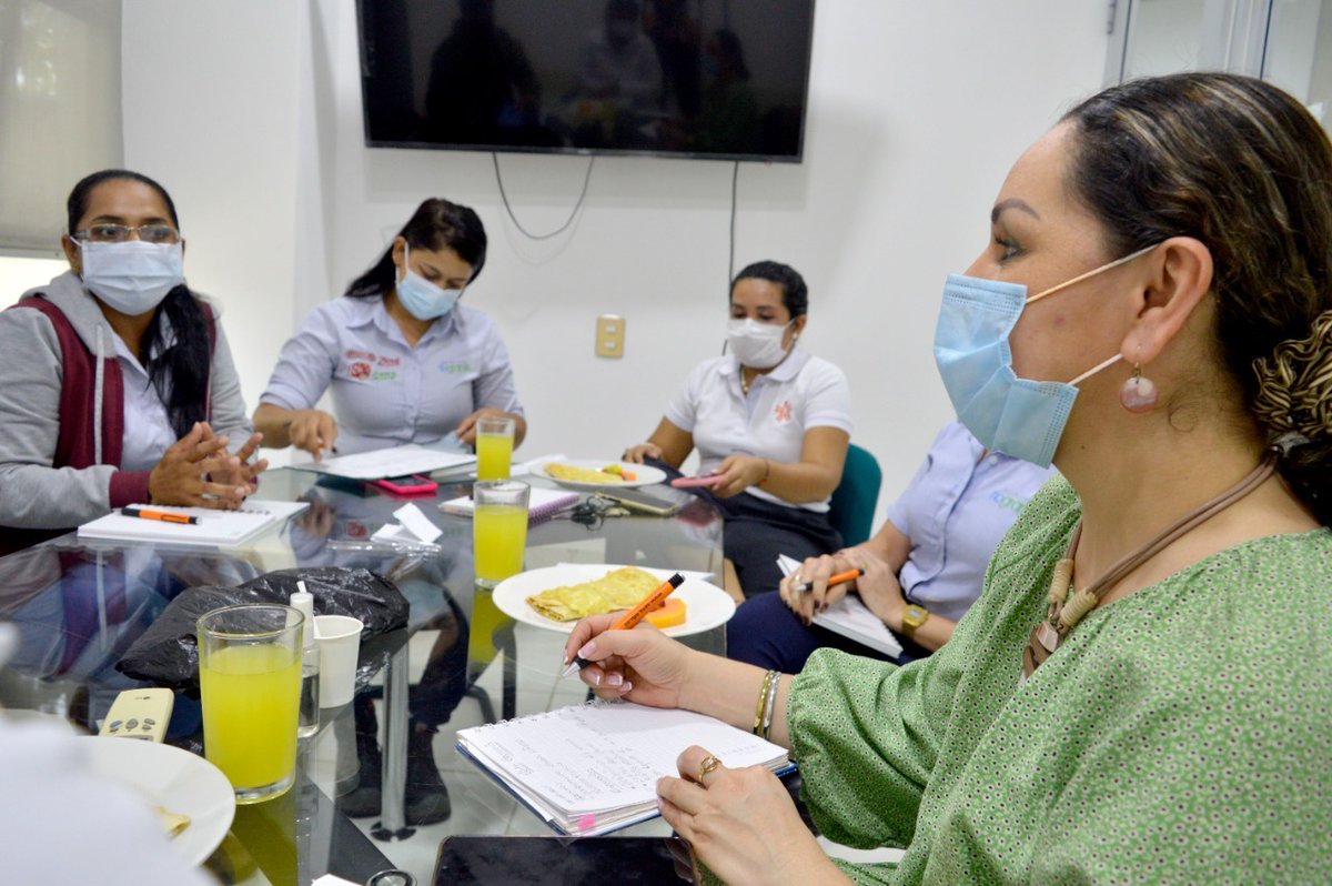 RuthRamrezOspi1's tweet image. En @SENA_Antioquia #Caucasia, trabajamos de la mano con nuestros empresarios del Bajo Cauca, mejorando procesos y perfil de aprendices. 

#SENAconlosempresarios