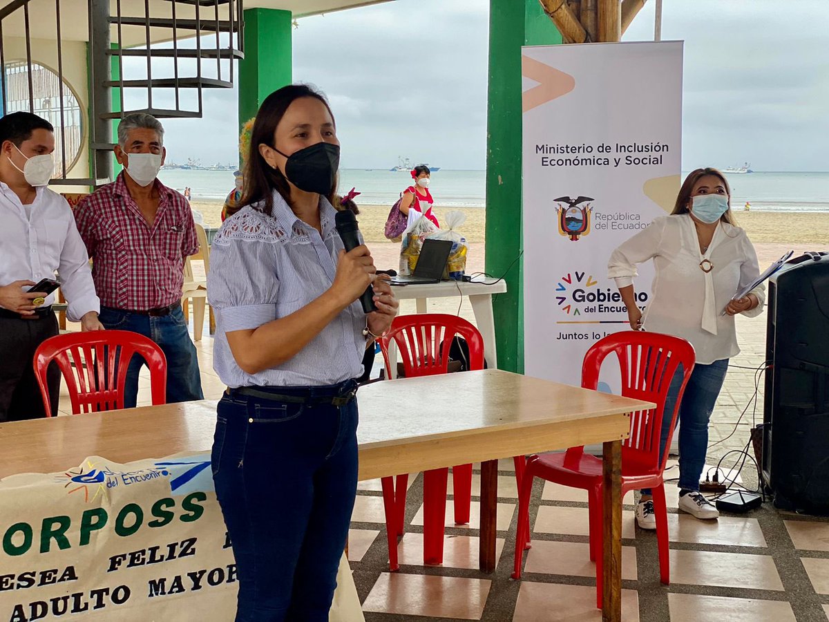 IntriagoMiranda's tweet photo. #MIESZona4 |  #MIESManta junto a la organización cooperante #CORPOSS realizan encuentro con nuestros Adultos Mayores, con el fin de conmemorar el mes de las personas de 65 años en adelante. 
#GobiernoDelEncuentro 
#JuntosLoLogramos https://t.co/EQdH9IoKej