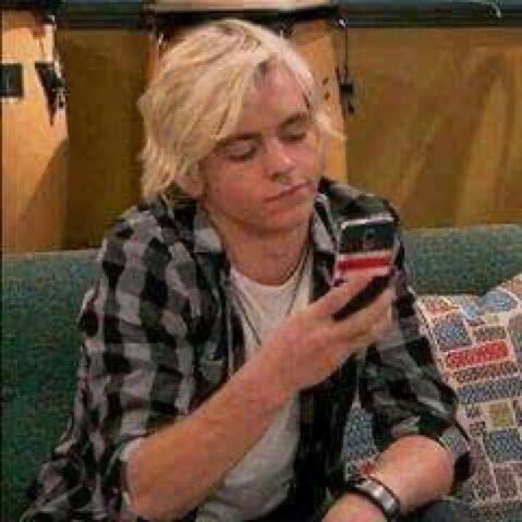 Evan K Theo| ROBRON FIANCE ERA 💕👻 tweet media