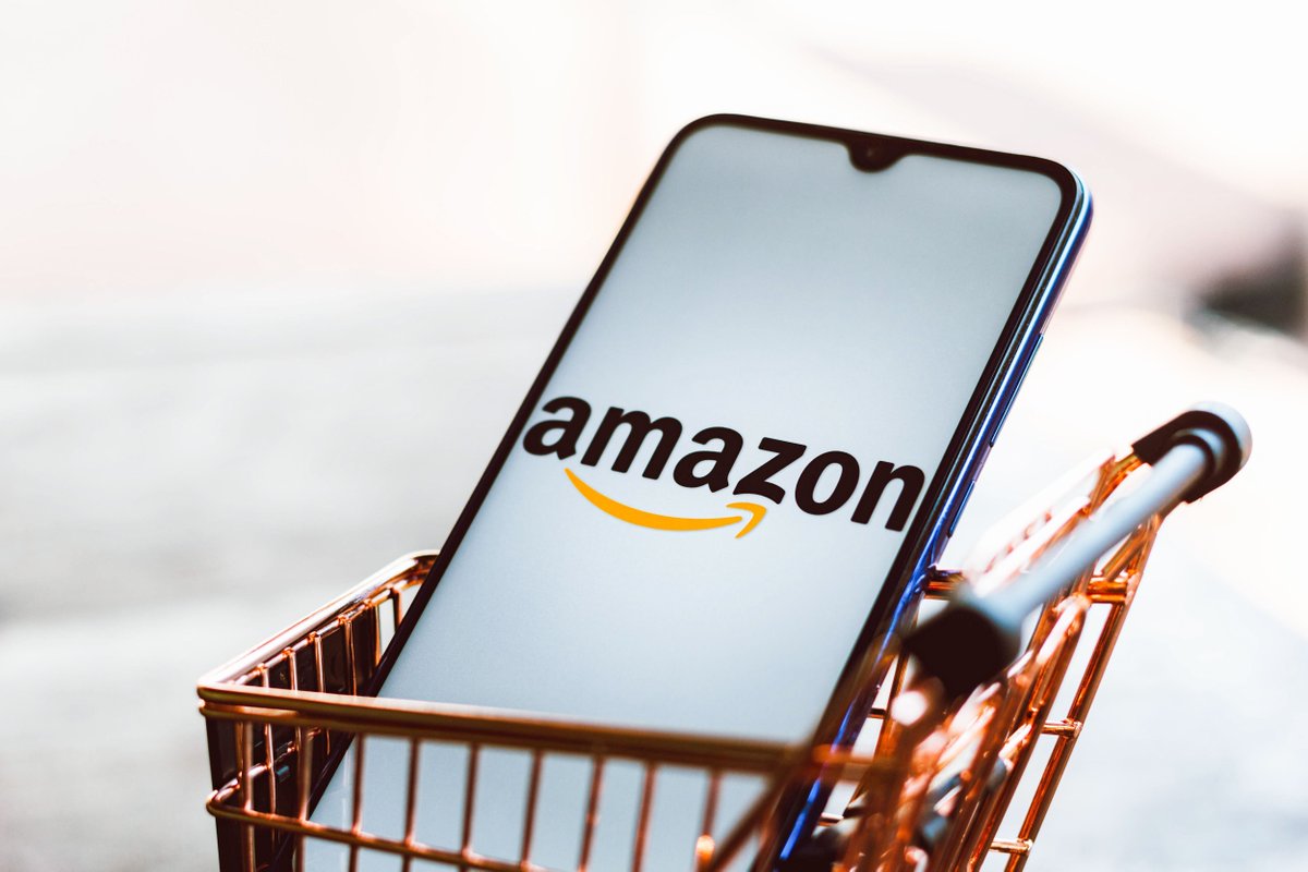 FlashTweet's tweet photo. 2️⃣🤖[#Tech] @Amazon travaillerait sur un frigo intelligent https://t.co/2AvarfIUQm v/ @engadget

💬 Au menu, suivi des aliments et commande de produits frais. #Amazon investirait 50 M $/ an sur ce projet ! 

#TransfoNum #Innovation #IOT 
#FlashTweet⚡️ https://t.co/YFzO68yTj1