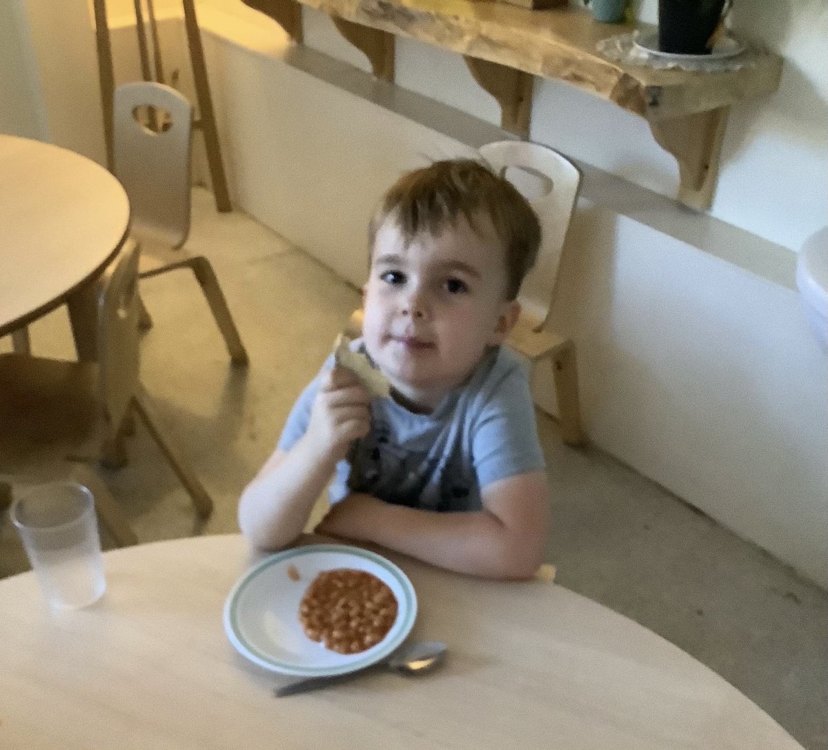 ScotsCornerELC's tweet image. Children bringing the story to life by following the recipe in the ‘Little Red Hen’ story! 🐓🍞🌾#RealLifeExperiences #EarlyYears #ChickenBread