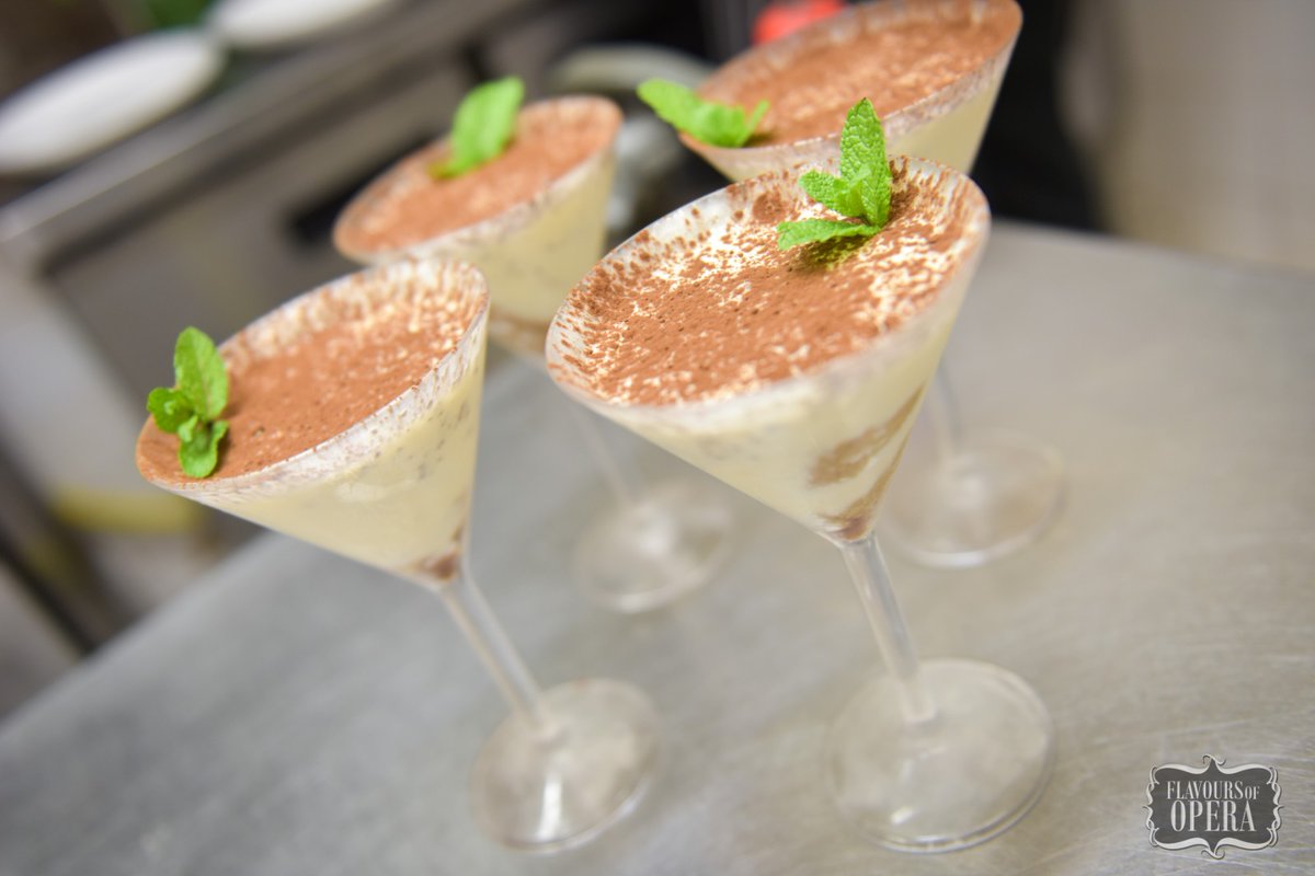 Cocktails on you, apertifs on us! Tuesdays to Fridays from 3-7 at Flavours of Naples - don't miss out! #happyhour 🍾