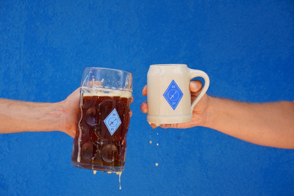dunedinbrewery's tweet photo. 🍺 SHARE THIS POST 🍺

...for a chance to win a 2021 Dunedin Brewery Literstein AND a German-made ceramic .05L mug. Winner will be drawn &amp; announced on our Facebook Page, Thursday (10/7) around 12-Noon. https://t.co/DDyUHsRkC1