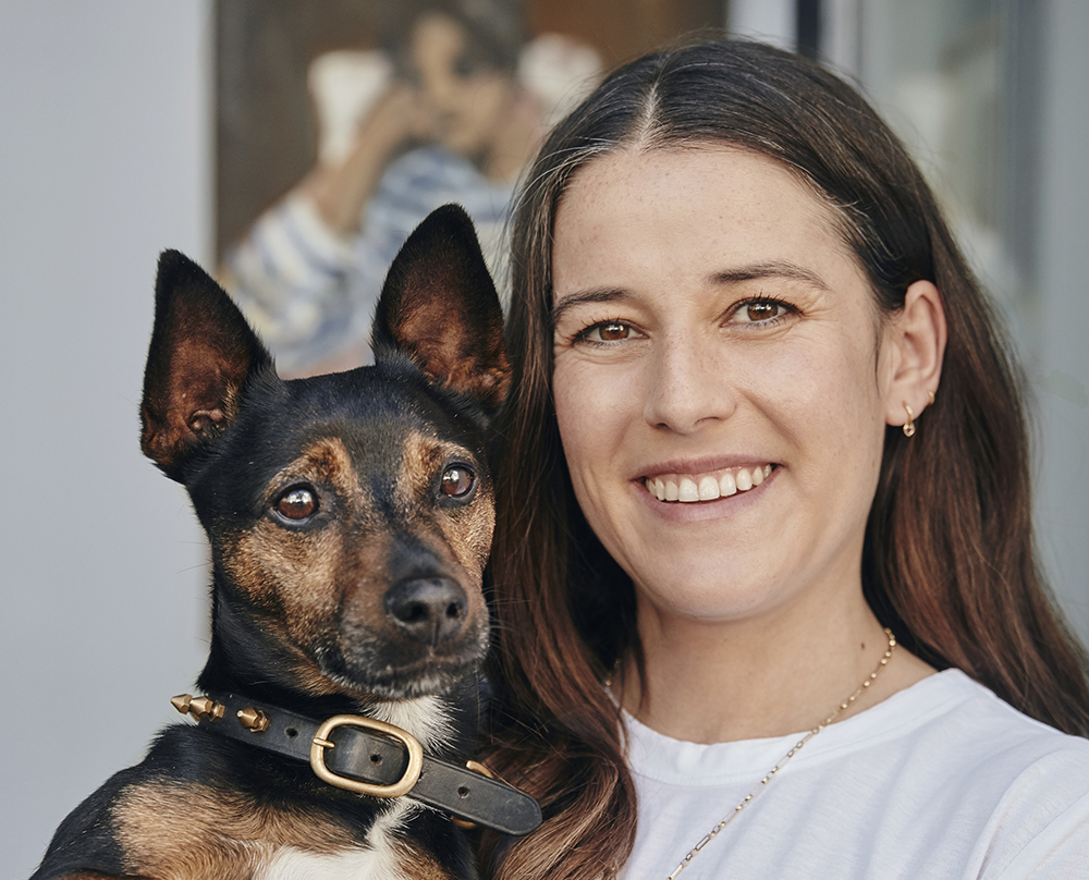 theguide_uk's tweet photo. Guest editor Sophie Breitmeyer, the award-winning jeweller, shows us around her dazzling digital world inc internet hero...' I love @elizabday and what she stands for.' #myweb #guesteditor https://t.co/s8zMLeKnuK https://t.co/MnVGzyG2y8