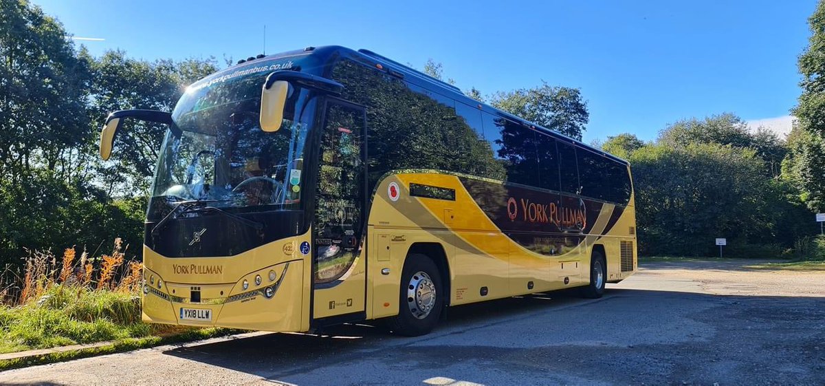 YorkPullmanBus's tweet photo. A stop off in Haworth for our team member Jamie and his group today, clear skies and a bit of sunshine to help make the day better ☀️🚌
https://t.co/JP4ciC6uyR https://t.co/RVsfT0EhOH