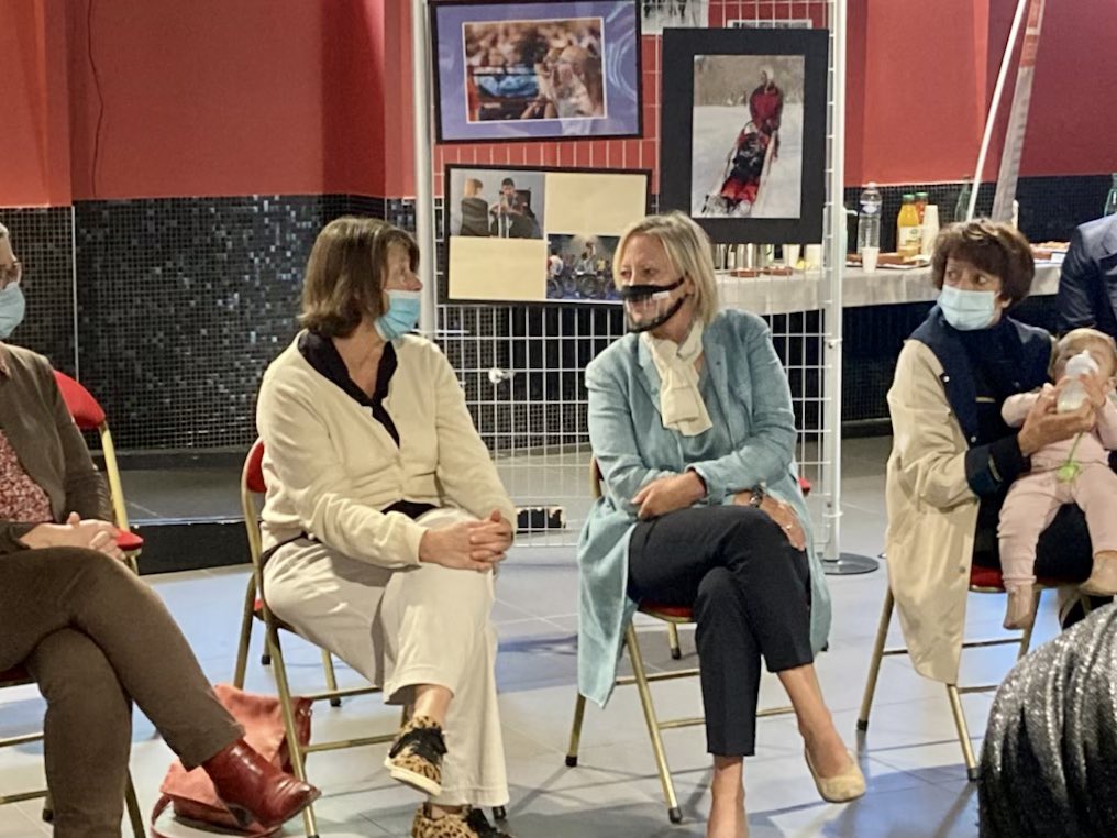 À la maison des répits de la Fondation Saint Jean de Dieu, j’ai échangé avec des #parents #aidants qui, grâce aux week-ends de répit, peuvent se reposer et repartir du bon pied. 

Le #répit, les cafés aidants : des solutions au cœur de la politique du <a href="/gouvernementFR/">Gouvernement</a>.