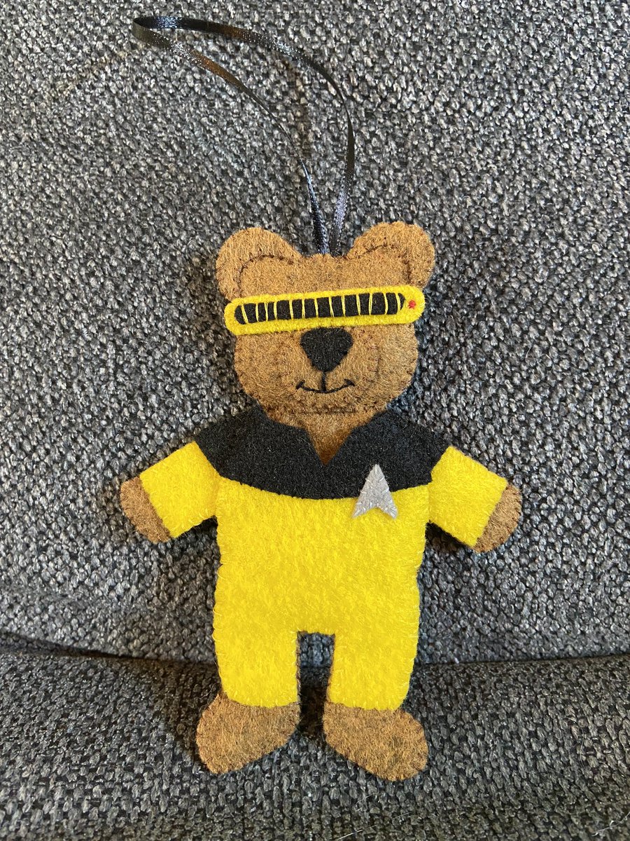 JanewaysWhiteSuit tweet media