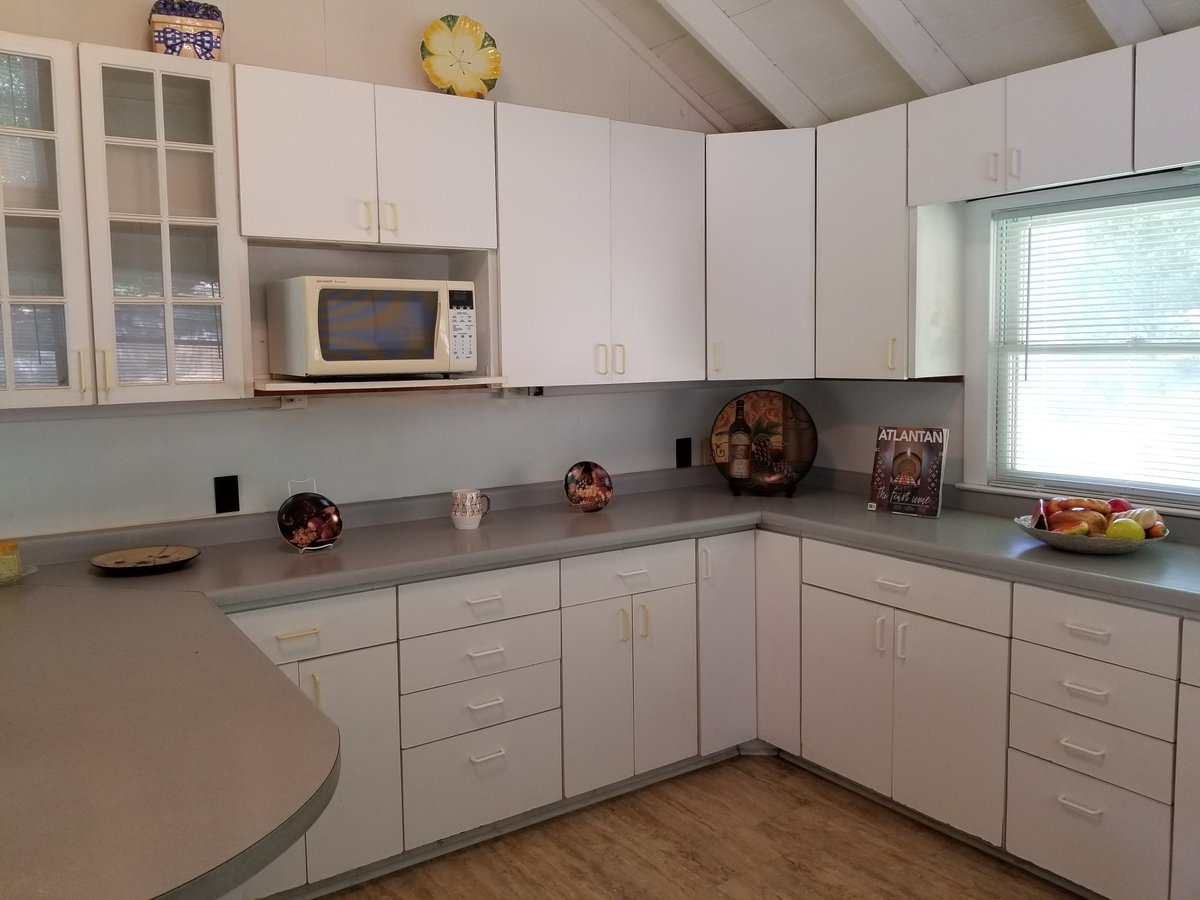 dagmarsands's tweet photo. 5419 Hwy 129 North. Residential property for sale in Cleveland, GA at $275,000. The property is right off the highway with a double-sided driveway. This is a 3 bedroom, 2 bathroom home with hardwood floors, and a workshop building adjacent. https://t.co/YoCBoYfikL https://t.co/EHsQf4hqZB