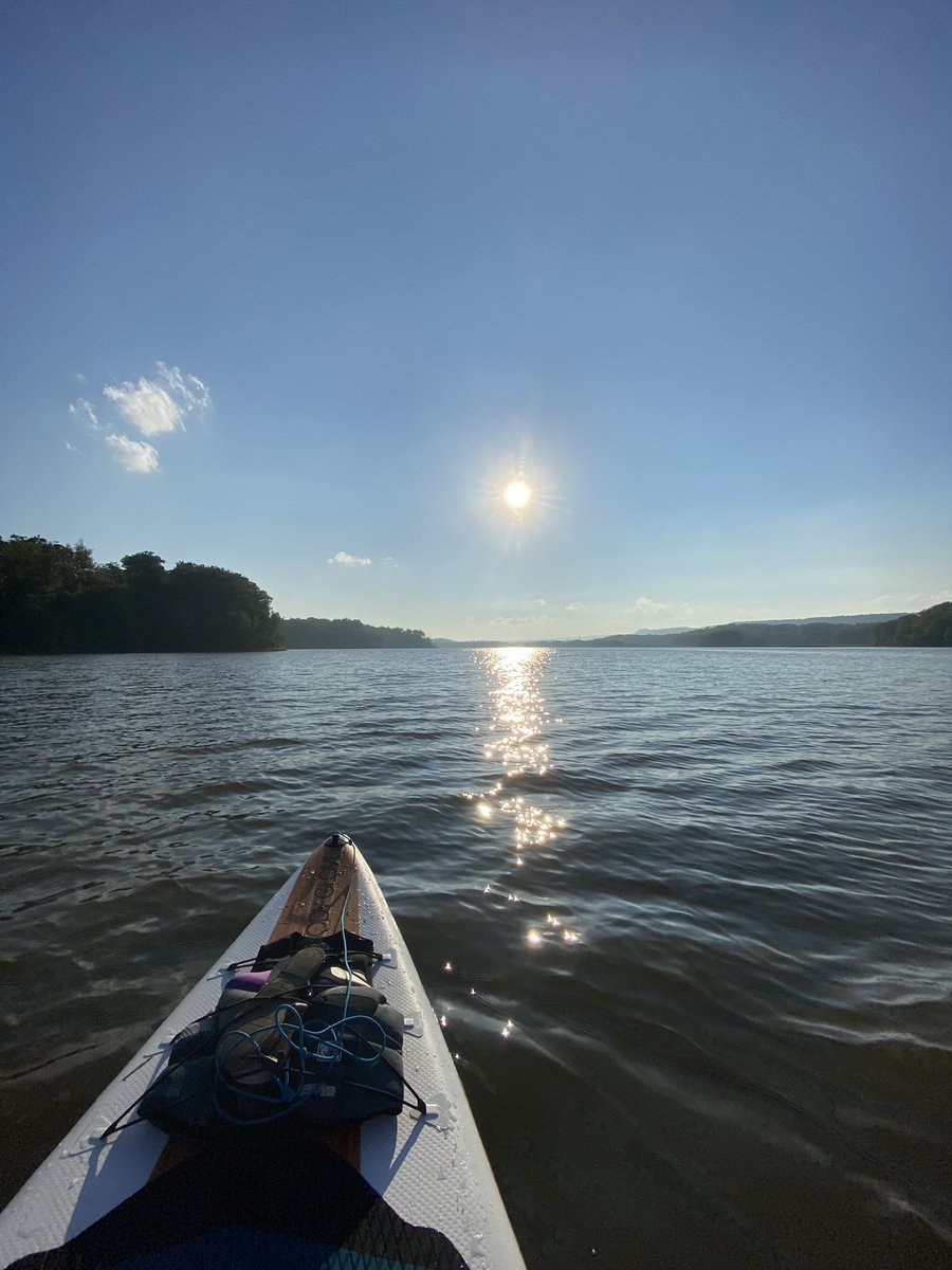 kendhab's tweet photo. One of my favourite activities is #paddleboarding at sunset #happyplace #solongsummer https://t.co/PhaWx2VW6A