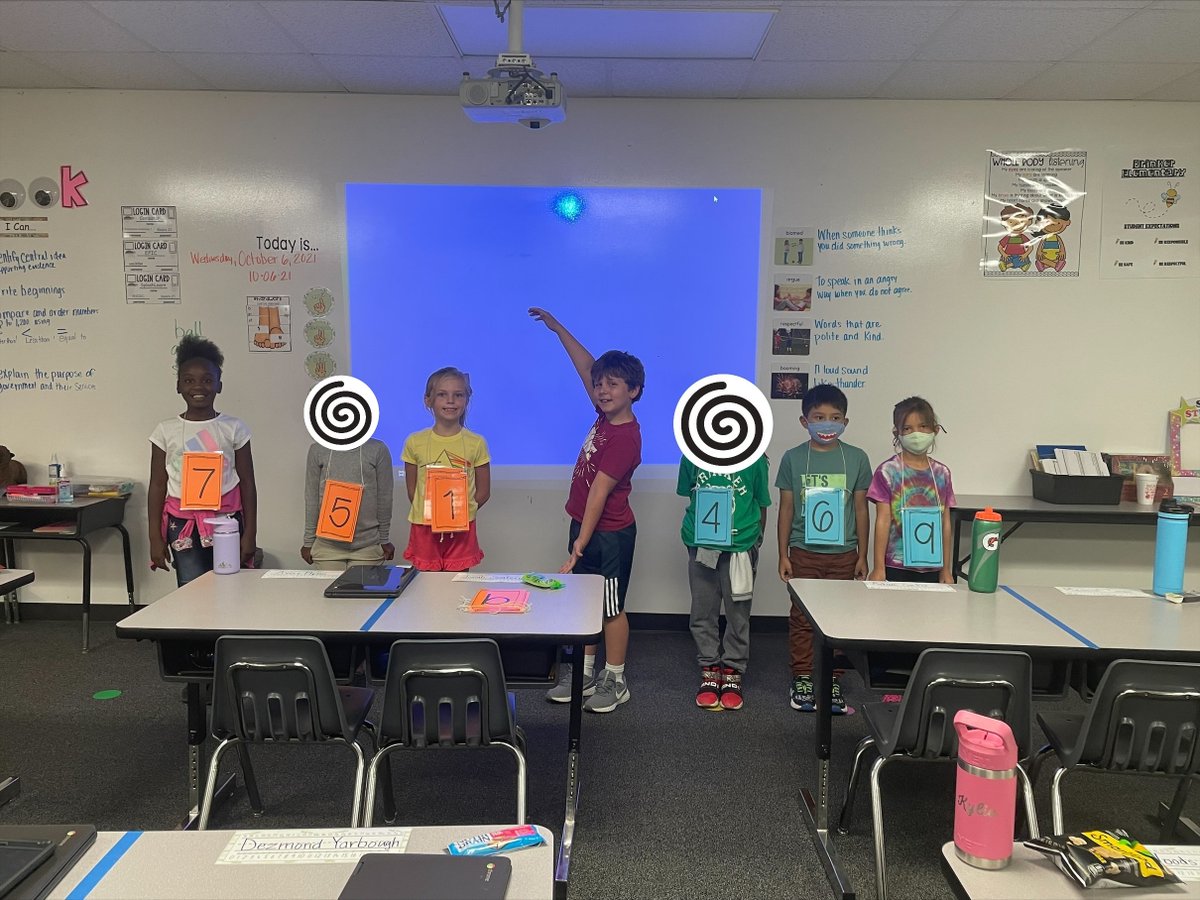 BearsBrinker's tweet photo. 2nd graders comparing 3-digit and 4-digit numbers! #PISDPoweredbyLearning https://t.co/ihAM4L3DlI